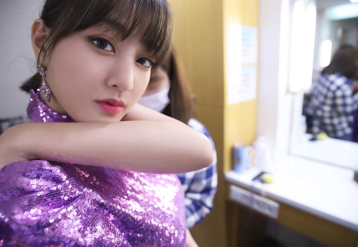 정연이가 직접 찍은 트와이스 멤버들 대기실 사진들 | 인스티즈