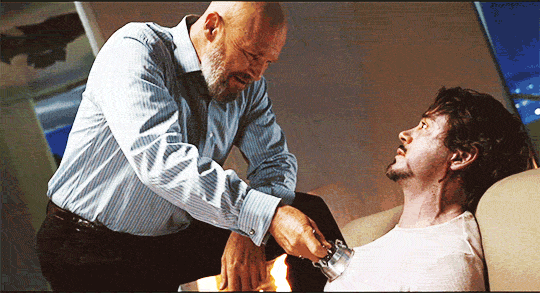 MCU의 시작과 클라이막스... 수미상관...ㄷㄷㄷ.gif | 인스티즈