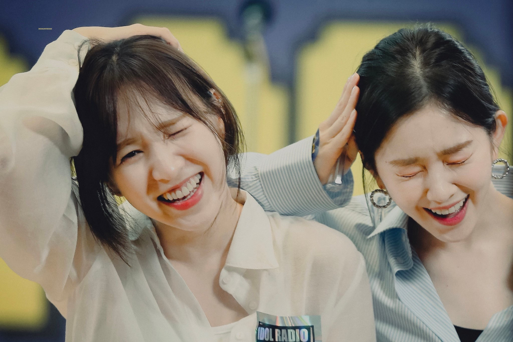 엄청 행복해보이는 아이린 웬디의 사진의 비밀 | 인스티즈