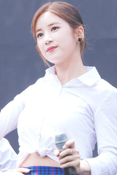 에이핑크 초롱이의 상반된 분위기.jpg | 인스티즈