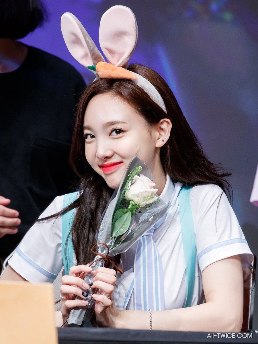 토끼 그 자체인 확신의 토끼상 트와이스 나연 | 인스티즈