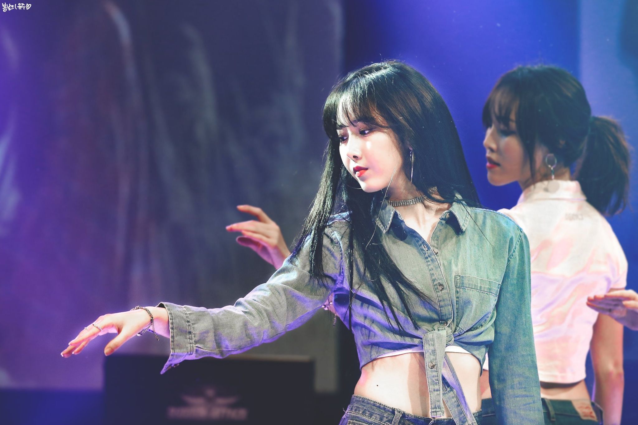 야심한 시간에 보니까 은근히 미인인 듯한 여자친구 신비.jpgif | 인스티즈