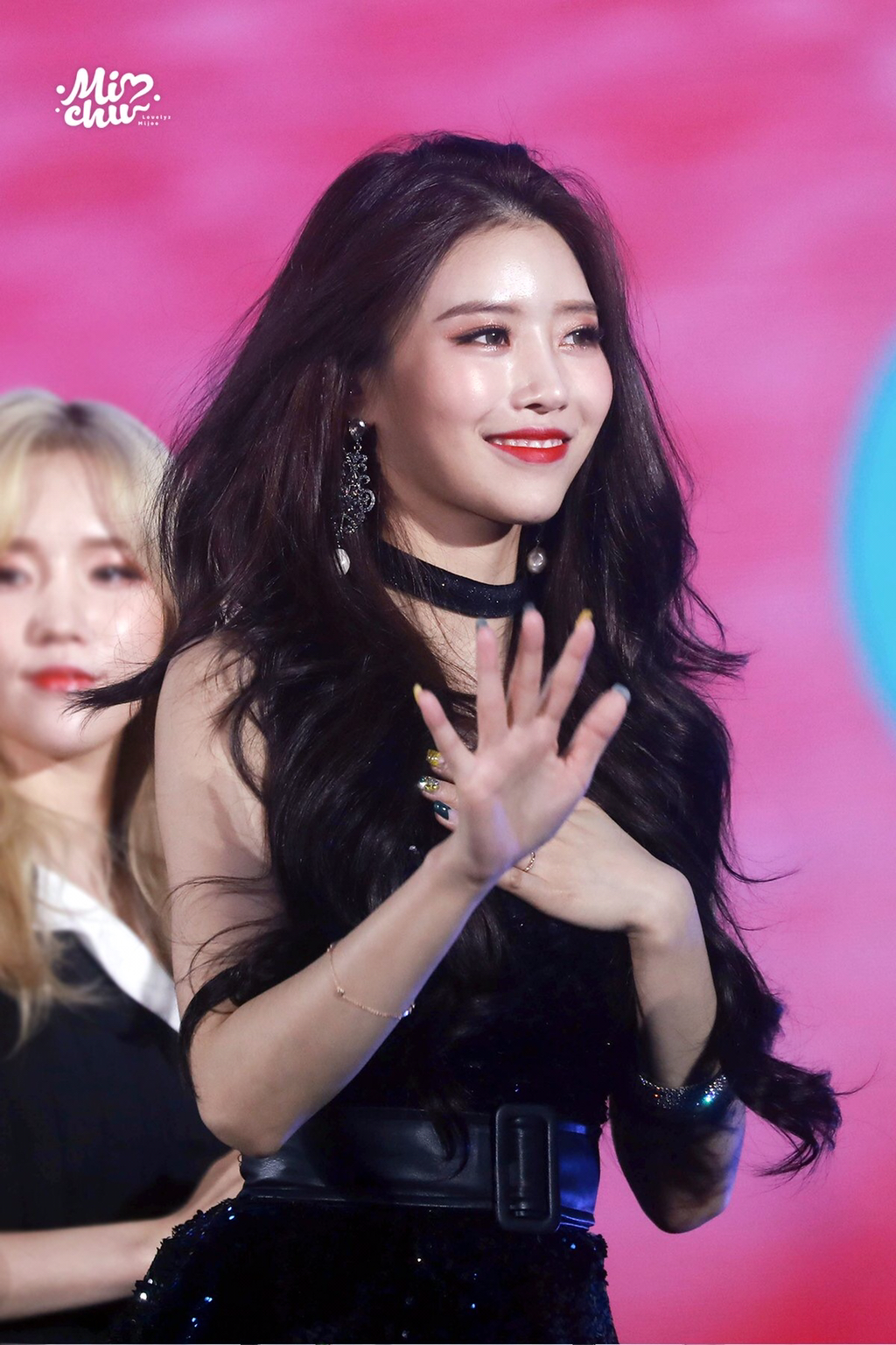 [러블리즈] 알러지성 비염이 또 찾아와서 미주 | 인스티즈