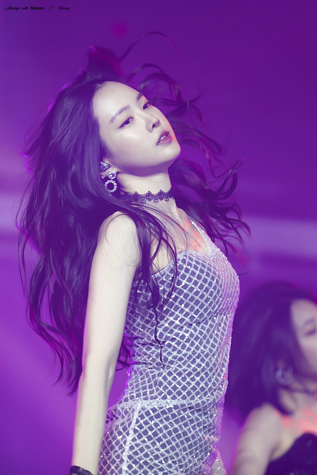 [에이핑크] 맘스터치는 역시 딥치즈버거라서 나은이 | 인스티즈