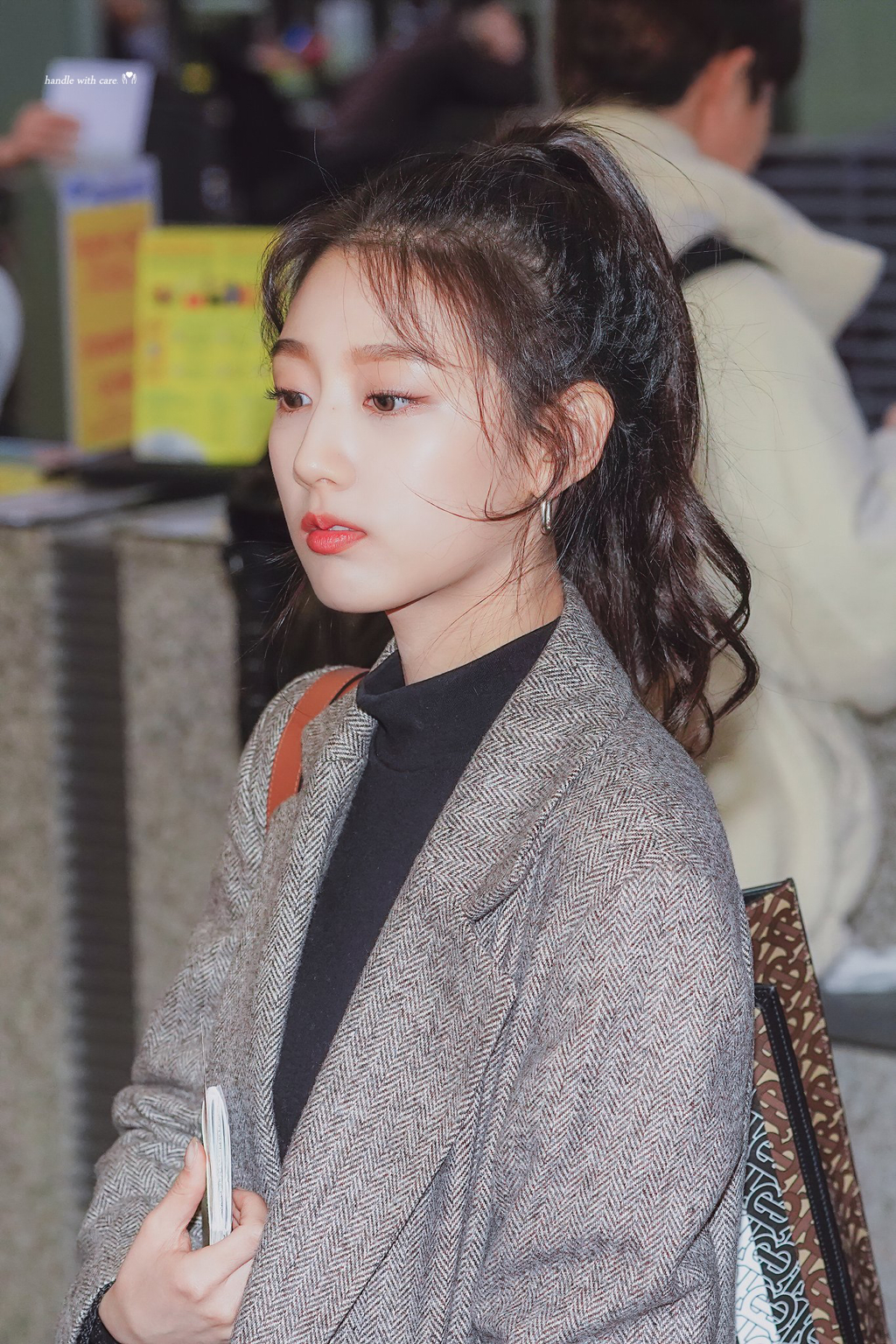 [러블리즈] 아이패드 살까 하는 생각이 들어서 예인이 | 인스티즈