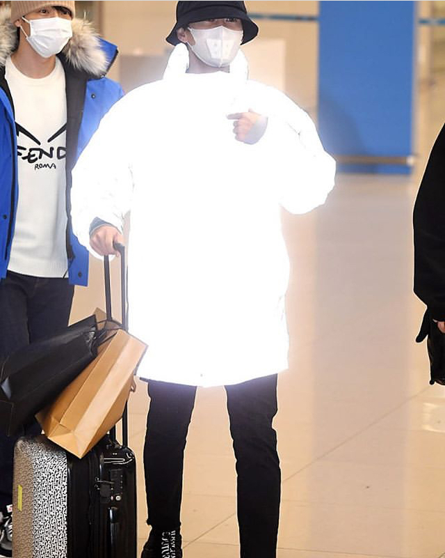 빛이 나는 슈퍼주니어 은혁 | 인스티즈