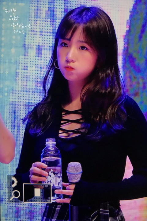 아침을 여는 물 마시는 에이핑크 뽀미.jpg | 인스티즈