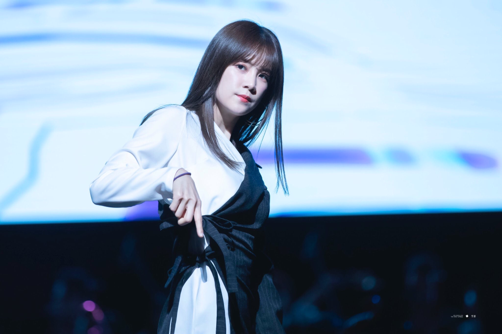 [에이핑크] 비 올것 같은 날씨라서 박초롱 | 인스티즈