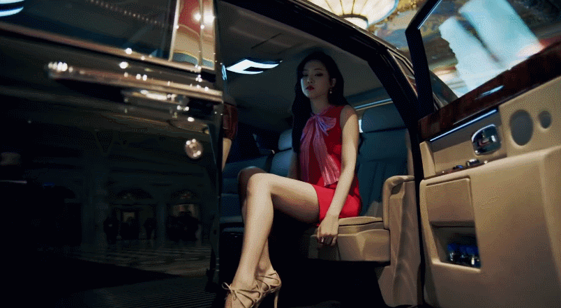 위풍 당당 하게 걷는 에이핑크 나은이.gif | 인스티즈