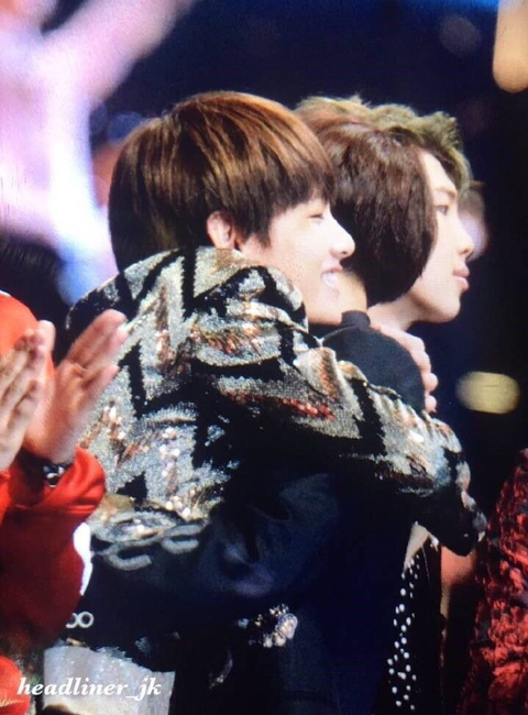 눈물은 닦는 것이 아니다.gif | 인스티즈