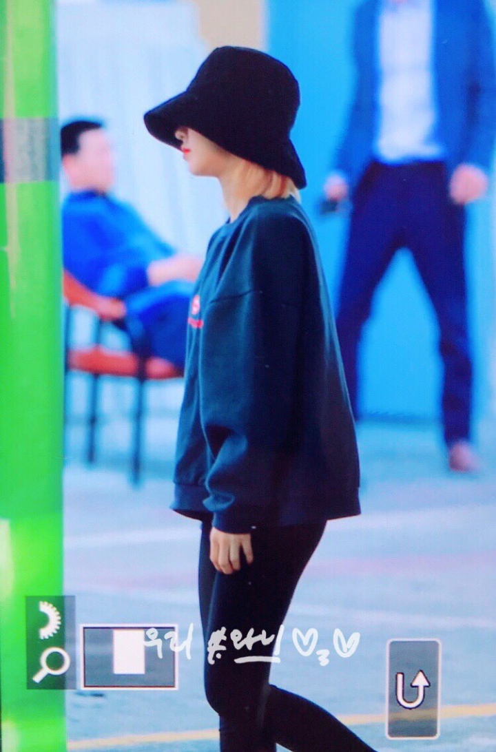 아스케 이후 4년만에 다시 금발로 염색한 레드벨벳 웬디 | 인스티즈