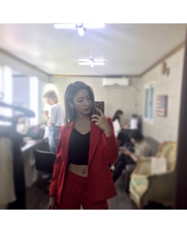 자기전 프로미스나인 캡틴 이새롬 | 인스티즈