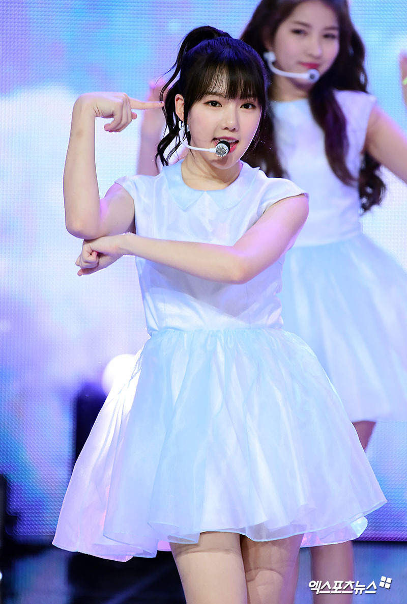 월요병을 치료해줄 여자친구 예린이.jpgif | 인스티즈