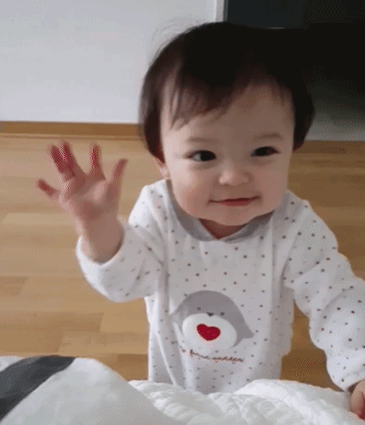 나은이 어린 시절 모습 | 인스티즈