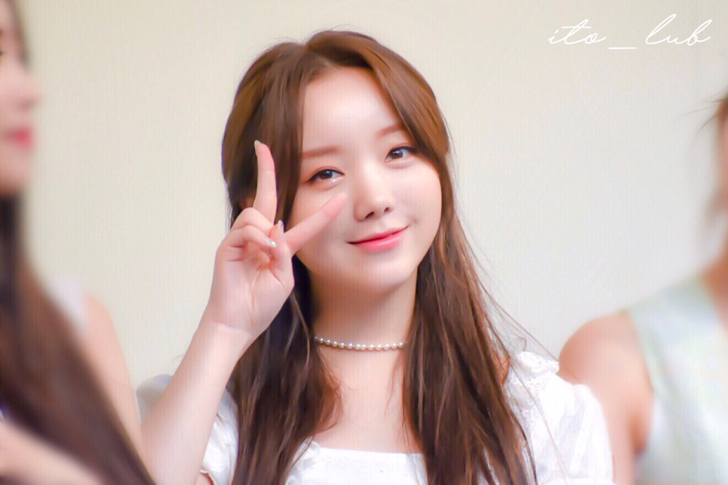 [러블리즈] 친구들이 회 먹으러 가자고 하길래 케이 | 인스티즈