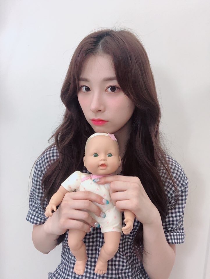 로켓펀치 페북 (feat. 윤경) | 인스티즈