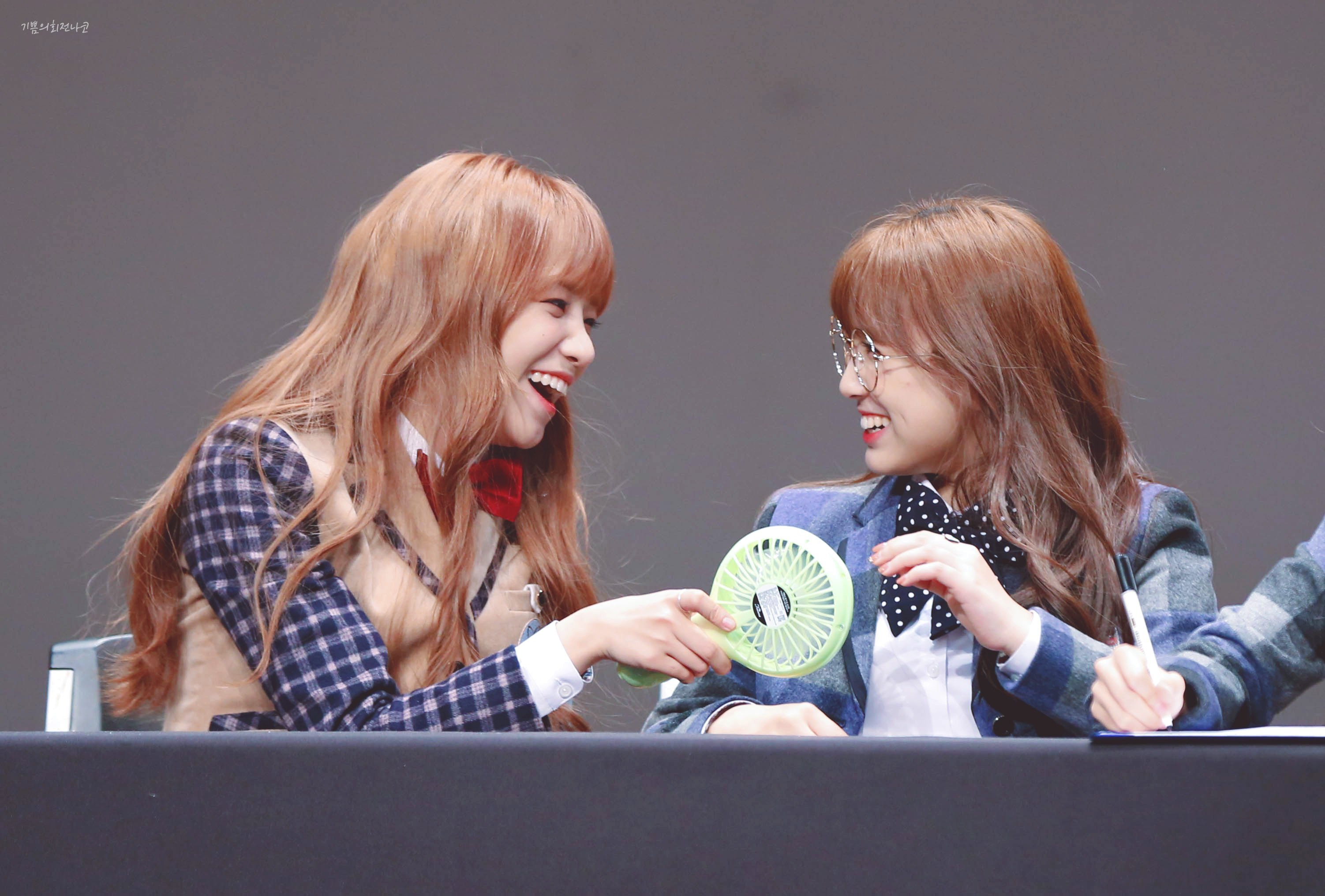 동글동글한게 짱귀탱인 아이즈원 나코.jpg | 인스티즈