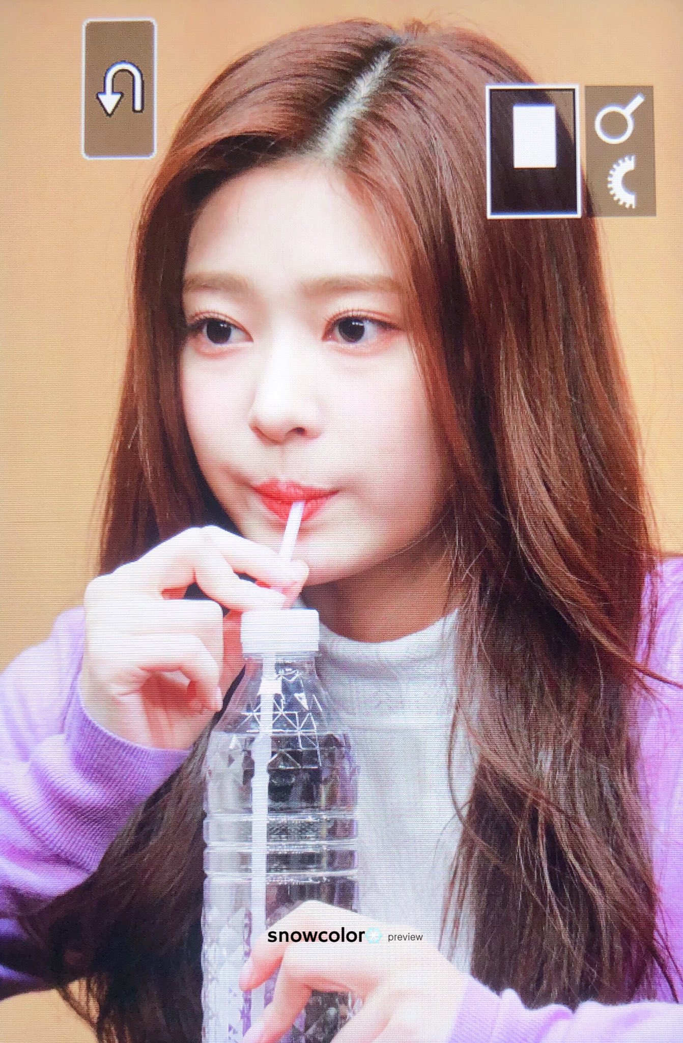 항상 어딘가 억울하고 애잔한 아이즈원 민주.jpg | 인스티즈
