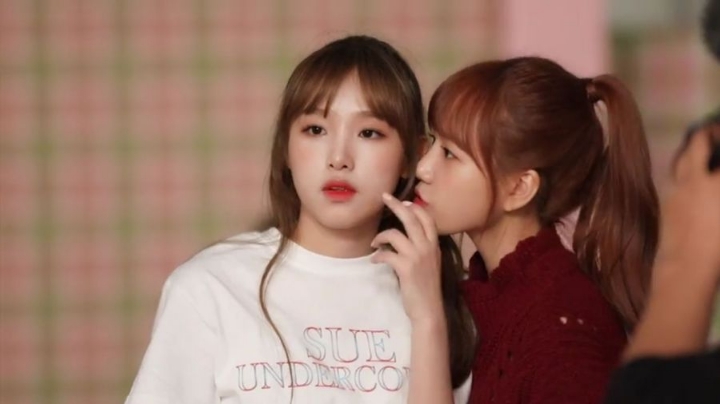 아이즈원) 메이킹필름 최예나 조유리.gif | 인스티즈