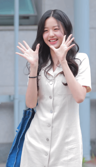 아이즈원) 볼 빵빵한 막내 장원영 | 인스티즈