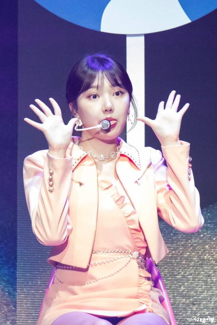 월요병을 치료해줄 여자친구 예린이.jpgif | 인스티즈