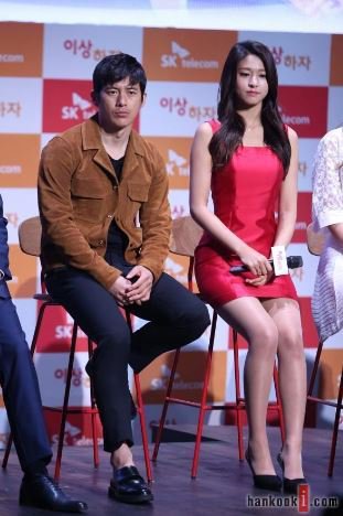 [설현] 몸매가 좋아보이는 이유 중 하나라 생각하는 것.jpgif | 인스티즈