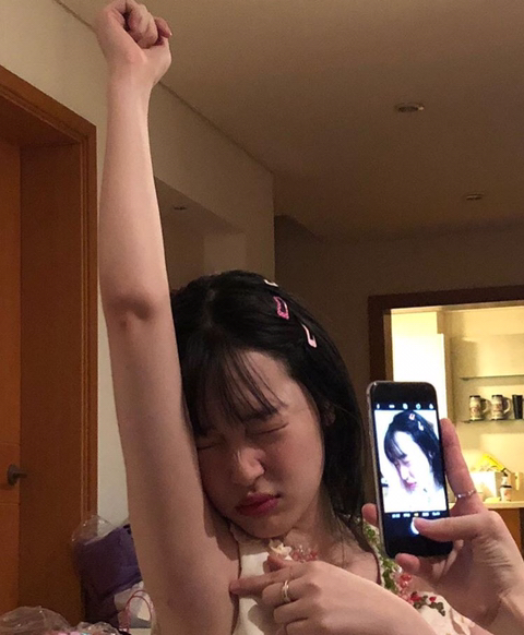 어제, 오늘자 설리 인스타 사진....jpg | 인스티즈