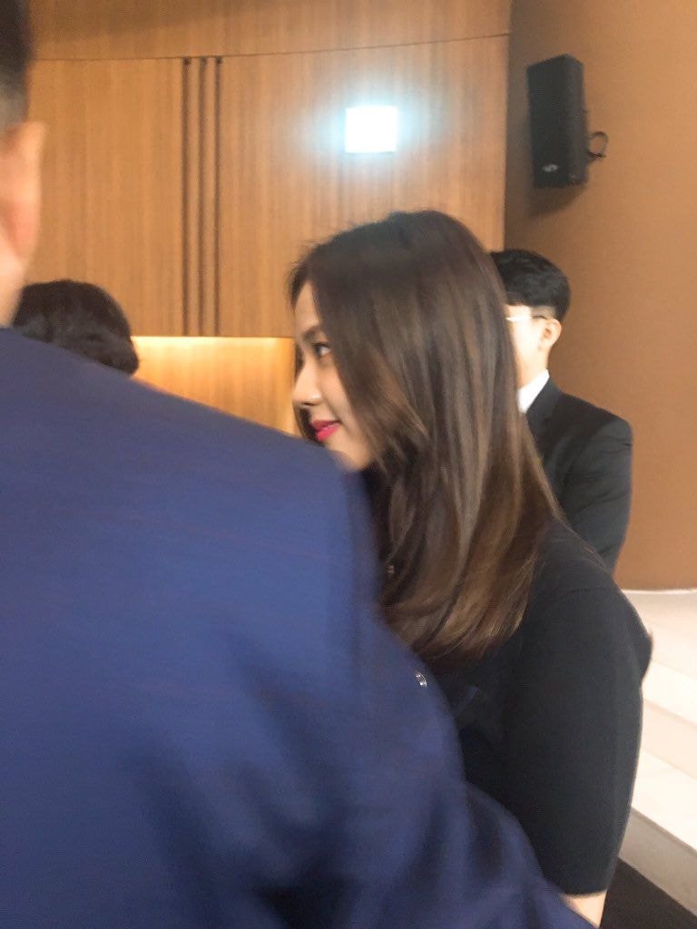 [블랙핑크] 오늘 친오빠 결혼식에 참석한 지수.jpg | 인스티즈