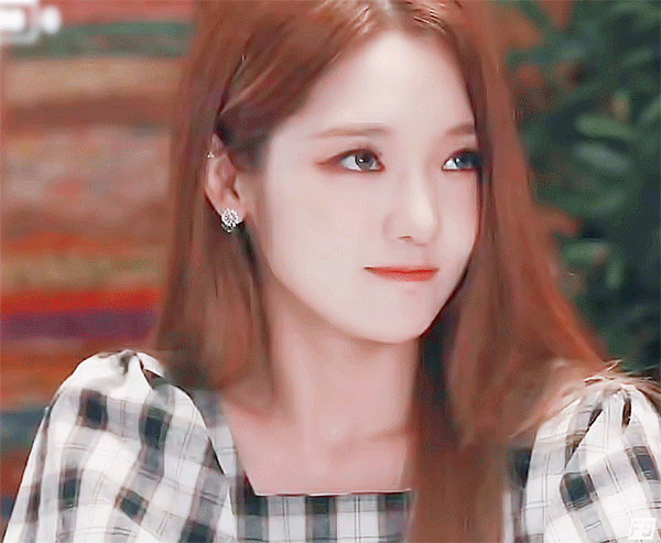 사과 하나를 다 못 먹은 김에 노지선.jpgif | 인스티즈