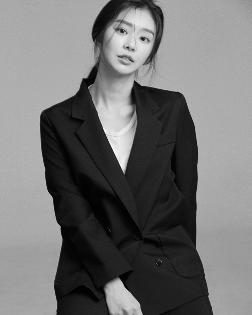 배우 이주빈 프로필 사진.jpg | 인스티즈