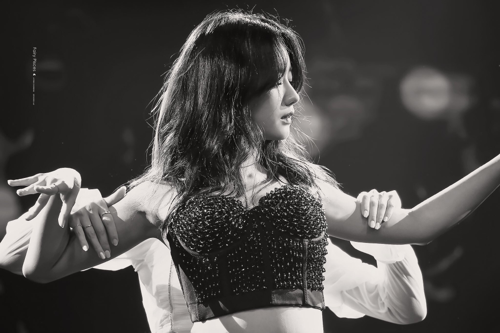 [에이핑크] 은행 갔다가 창구에서 초등학교 동창을 만나서 보미 | 인스티즈