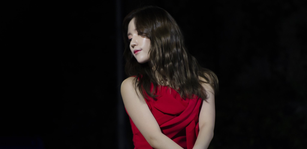 [러블리즈] 출근길에 본 은행나무가 이뻐서 명은이 | 인스티즈