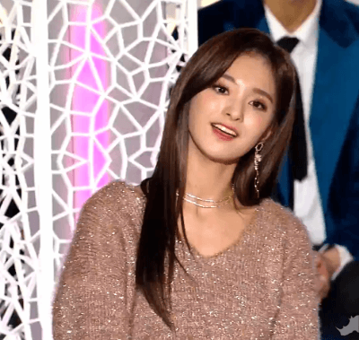 뮤뱅 대기가 길어져서 프로미스나인 이나경 | 인스티즈