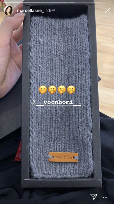 멤버들한테 목도리 떠서 선물로 준 에이핑크 보미.jpg | 인스티즈