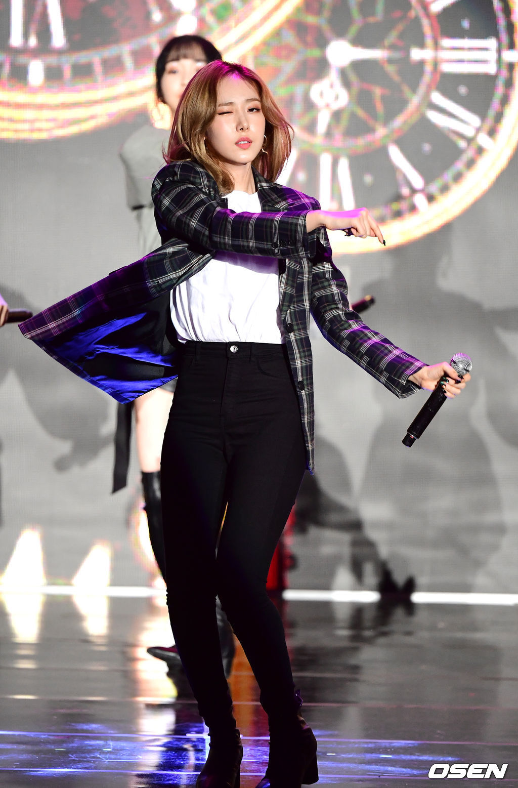 대전하나시티즌 창단식 초대가수 여자친구.jpgif | 인스티즈