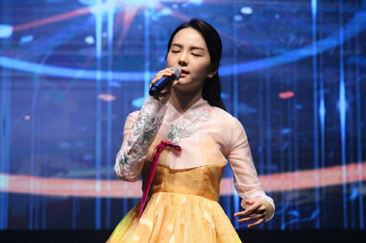 새삼 이쁘고 귀여운 송소희 | 인스티즈