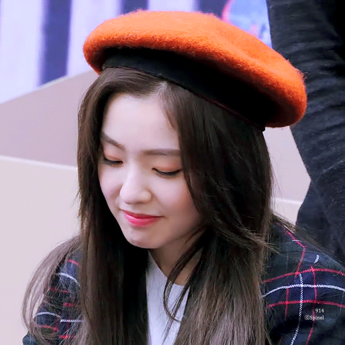 표정이 귀여운 아이린.gif | 인스티즈