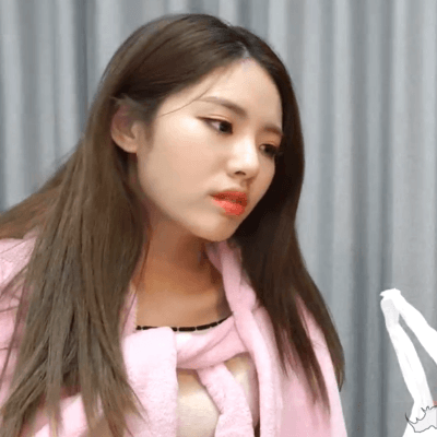 오늘자 프로미스나인 V앱 삐융즈.GIF | 인스티즈