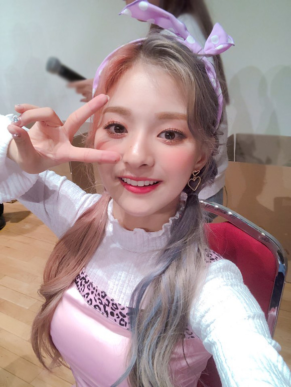 데뷔 300일기념 프로미스나인 이나경 | 인스티즈