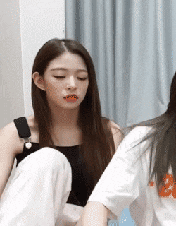 브이앱하는 프로미스나인 채영이 미모.gif | 인스티즈