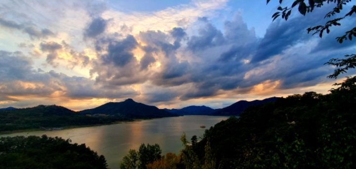 갤럭시 10이 보는 제천 | 인스티즈