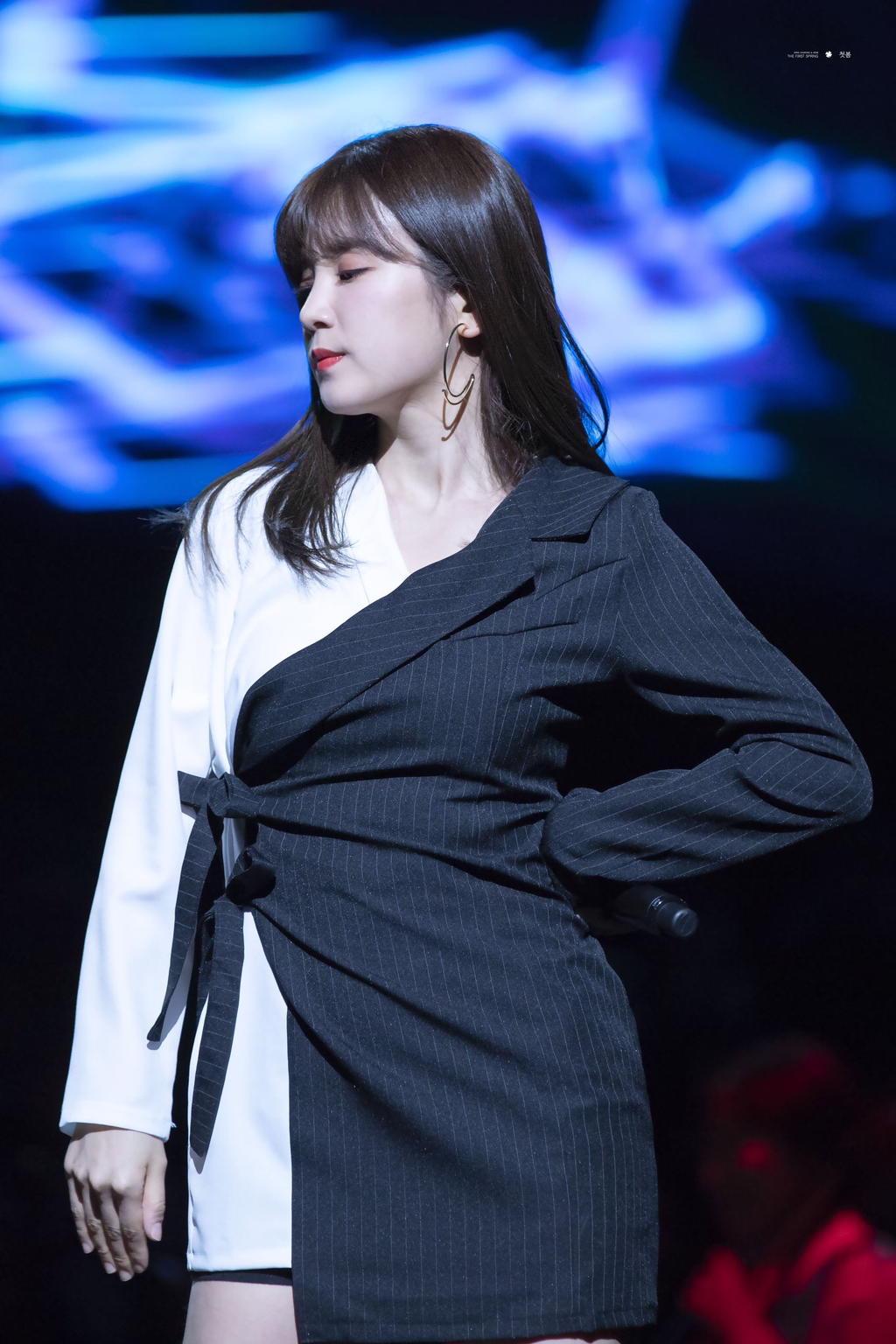 [에이핑크] 비 올것 같은 날씨라서 박초롱 | 인스티즈