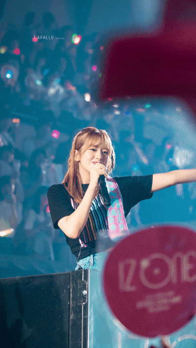 안유진 실물느낌.gif | 인스티즈