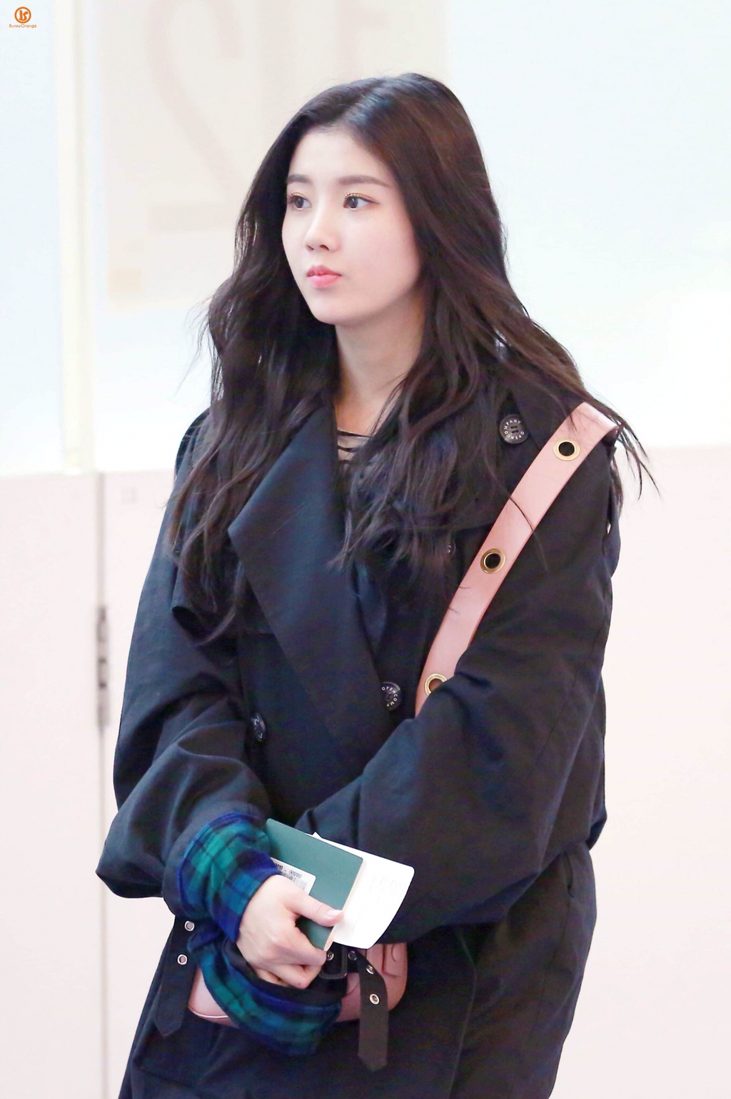 [아이즈원] 비가 많이 내려오고 있어서 권은비 | 인스티즈