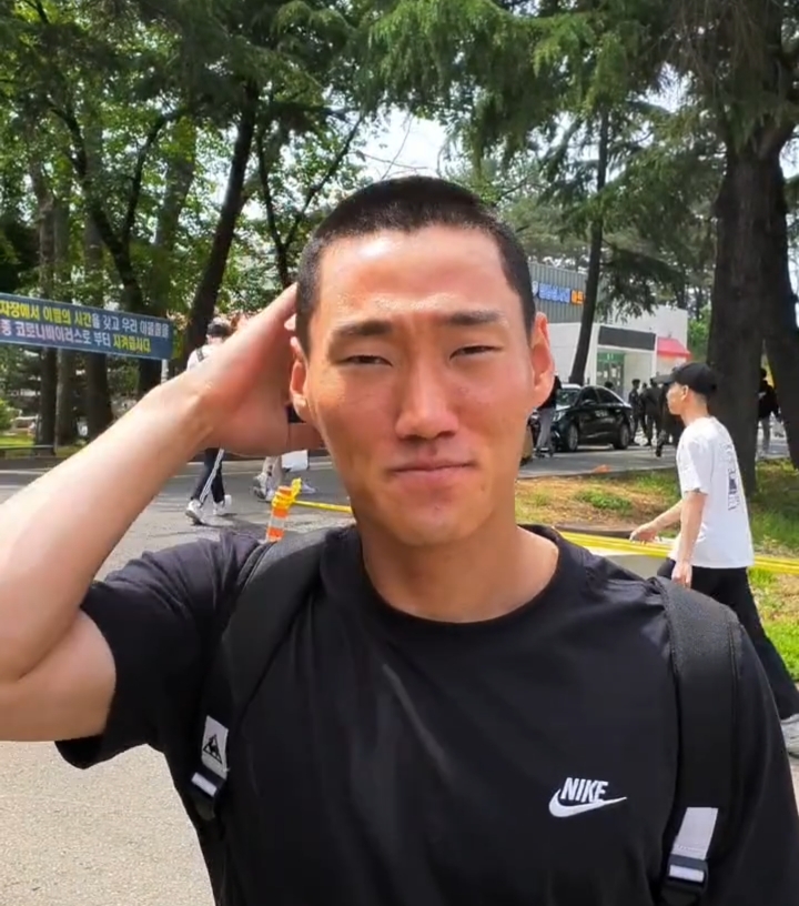 까까머리 이미지