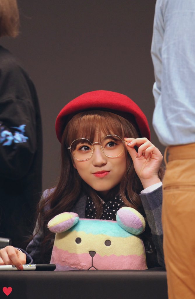 동글동글한게 짱귀탱인 아이즈원 나코.jpg | 인스티즈