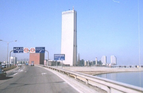 80년대 63빌딩 짓는 모습.jpg | 인스티즈