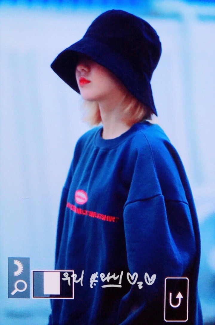 아스케 이후 4년만에 다시 금발로 염색한 레드벨벳 웬디 | 인스티즈