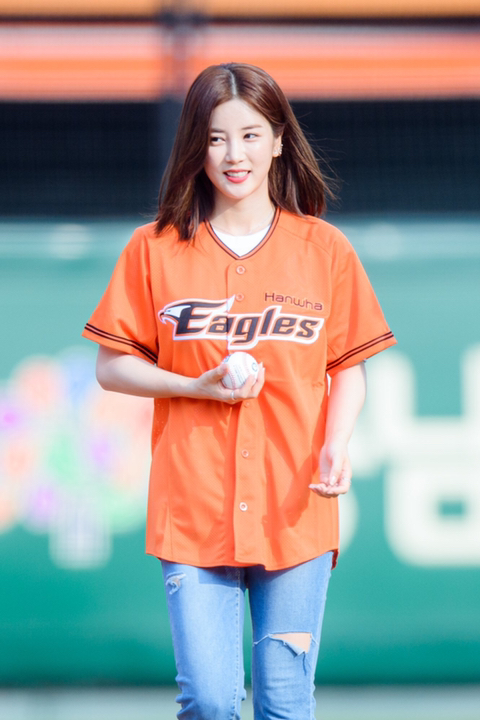 아침을 여는 롱모닝 에이핑크 초롱.jpg | 인스티즈