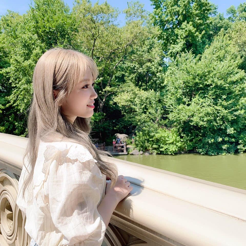 한달전 NY에서 행복한 시간 보냈던 아이즈원 | 인스티즈